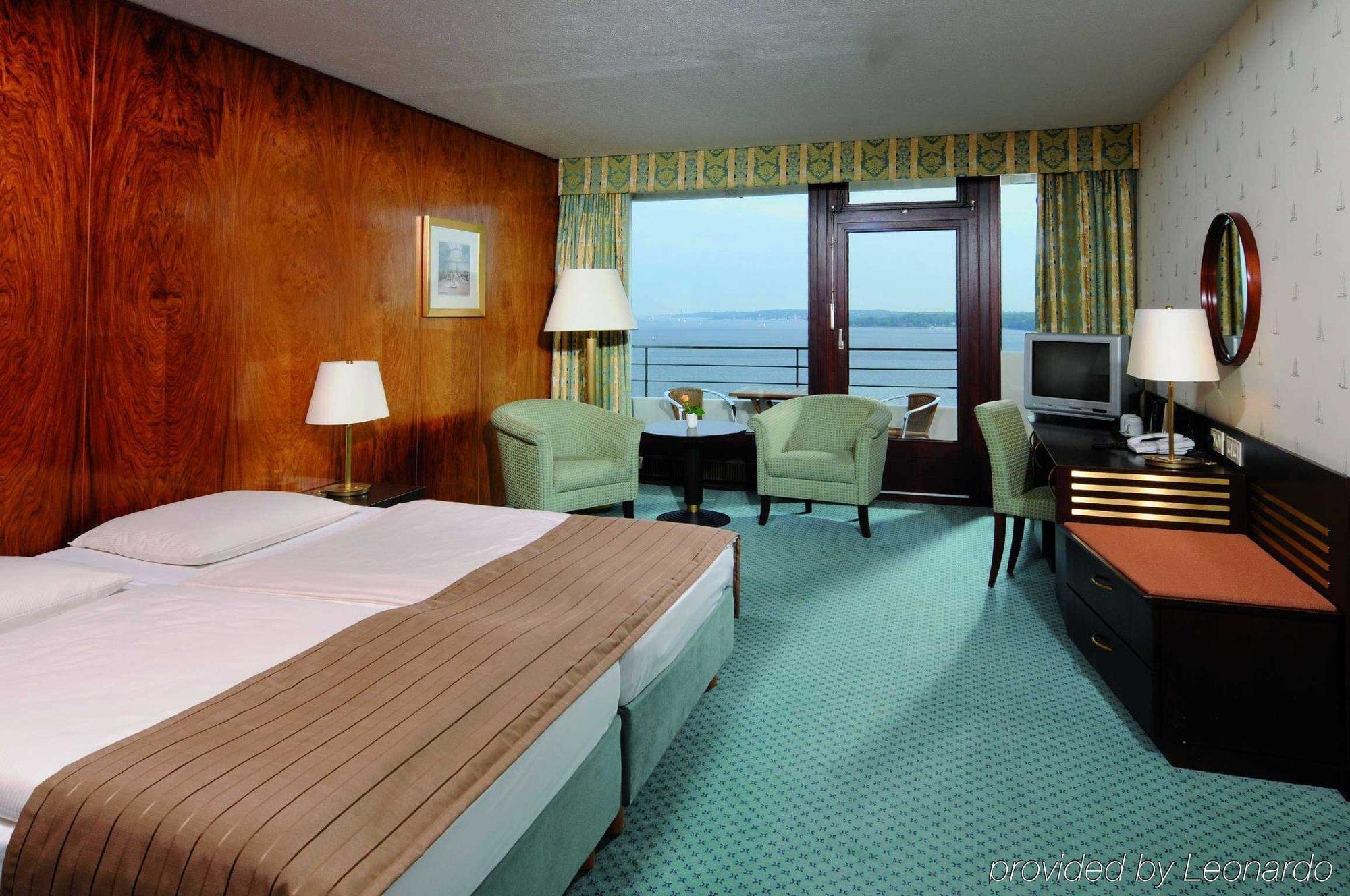Maritim Hotel Bellevue Kiel Exterior foto